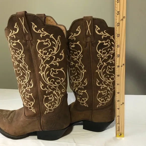 Twisted X womens 8.5 brown comboy boots cream embroidery pointed toe western