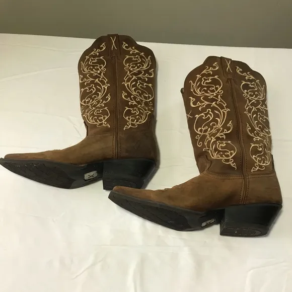 Twisted X womens 8.5 brown comboy boots cream embroidery pointed toe western