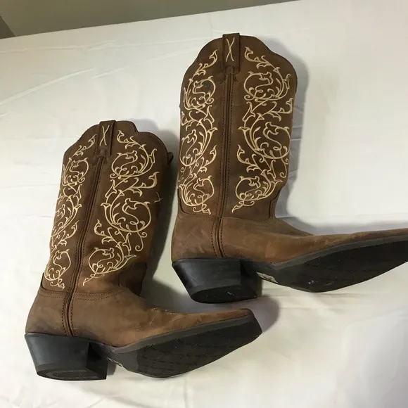 Twisted X womens 8.5 brown comboy boots cream embroidery pointed toe western