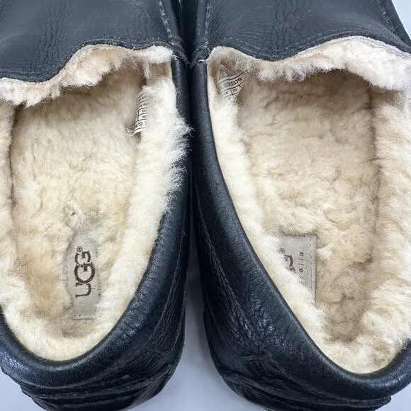 UGG Ascot Leather Slippers Shoes Men's Size 11 Black House Fur 5379