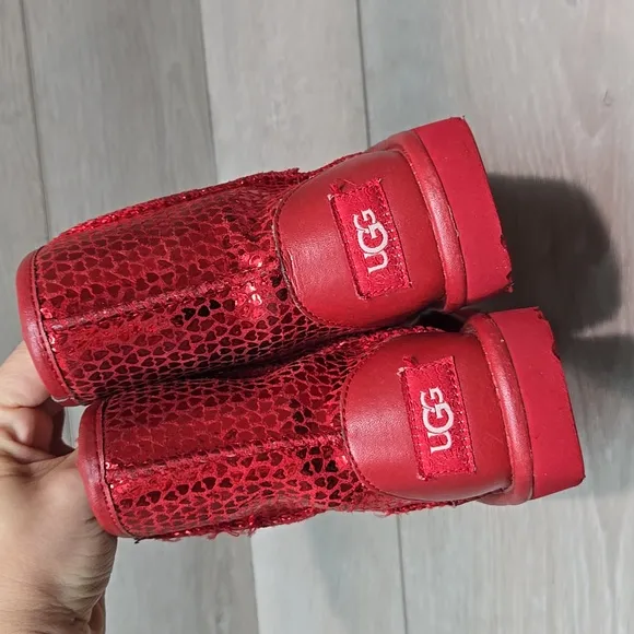 Ugg Australia Kids Girl Red Sequin Hearts Leather Sheepskin Boots Shoes Sz 10 Td