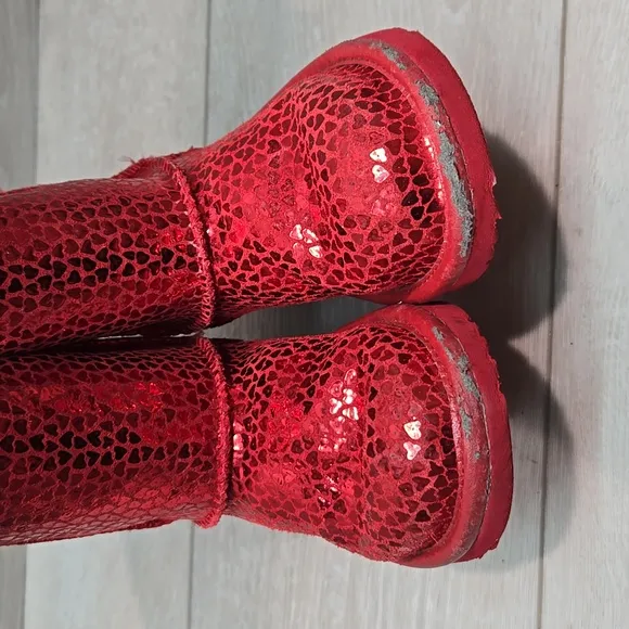 Ugg Australia Kids Girl Red Sequin Hearts Leather Sheepskin Boots Shoes Sz 10 Td