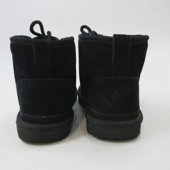 UGG Australia Neumal II Insulated Warm Winter Boots Kids Footwear Shoes sz 4
