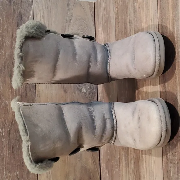 Ugg Bailey Womens Button Triplet Women's Boots shoes sz 6