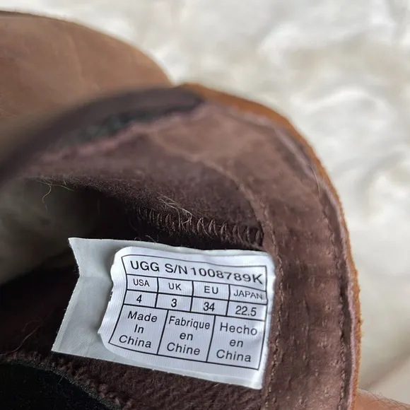 UGG Callum kids leather boots