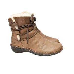 UGG Caspia 1932 Tan Leather Lace Up Ankle Sheepskin Warm Boots Womens Sz 7