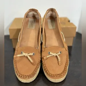 UGG Chivon Moccasin Slip On Shoes Tan Women’s Size 8