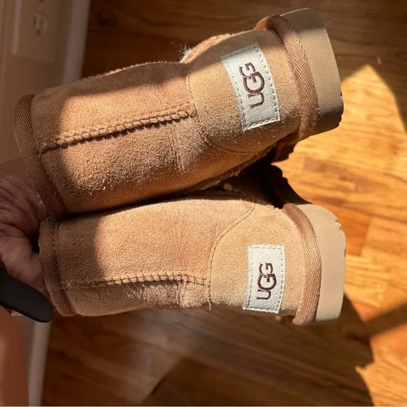 UGG Classic Short II Boot - Toddler / Little Kid - Chestnut