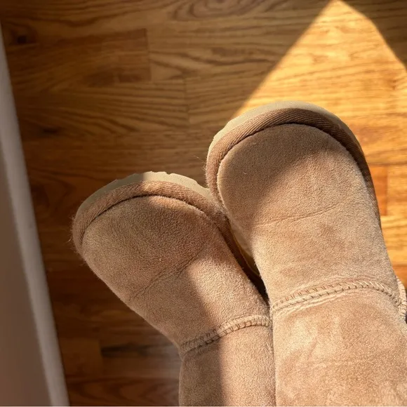 UGG Classic Short II Boot - Toddler / Little Kid - Chestnut