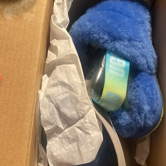 UGG Fluff Yeah Slide Kids' Slippers | Mystic Blue Gradient | NEW in BOX!!🩵💙