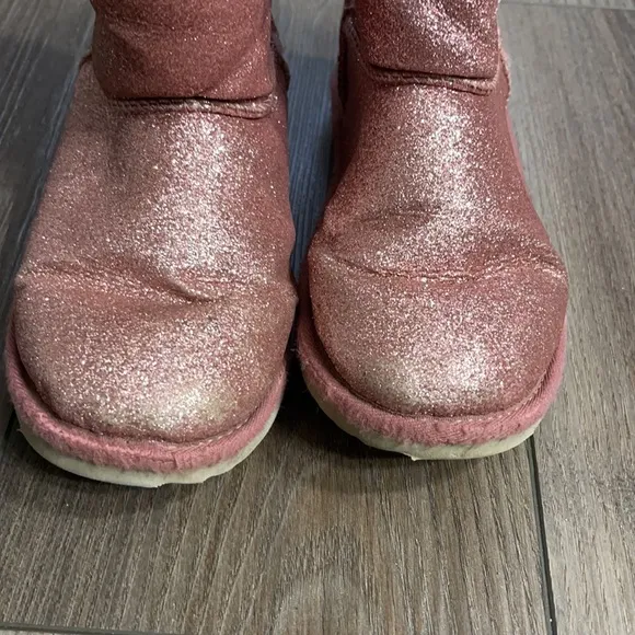 Ugg Girls’ pink glitter boots