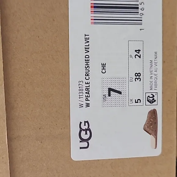 UGG gorgeous crushed velvet tan / chestnut pearle slippers, size 7 or 9, NWT