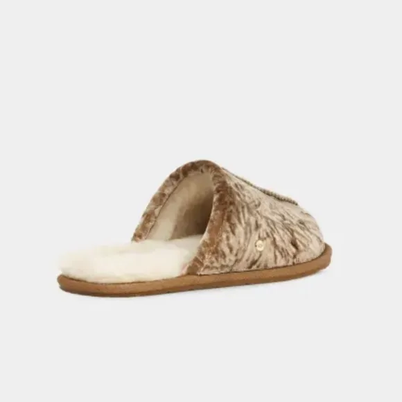UGG gorgeous crushed velvet tan / chestnut pearle slippers, size 7 or 9, NWT