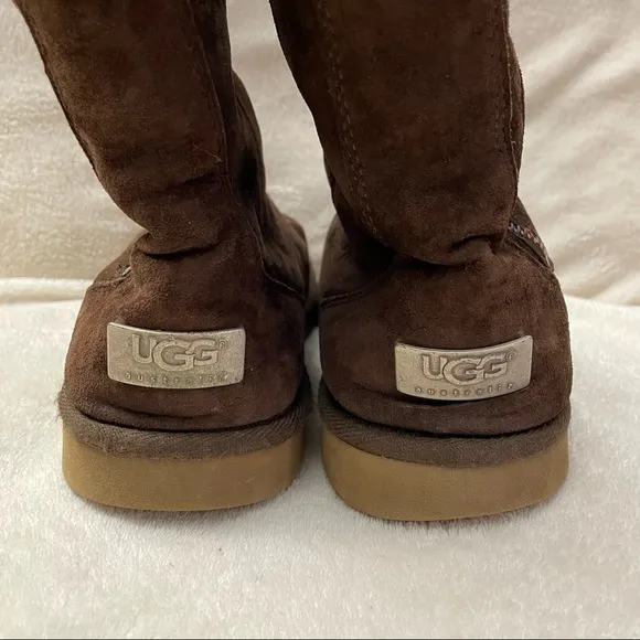UGG Hayden Rainbow zipper Boots