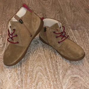 Ugg Kristjan chestnut boots red shoes laces 12