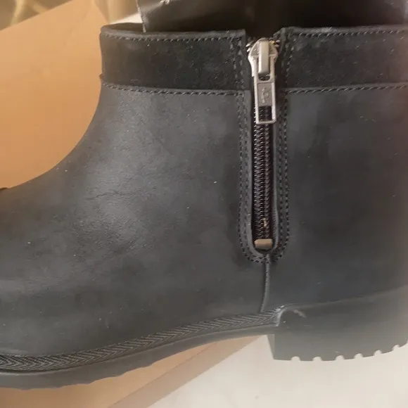 UGG leather black boots
