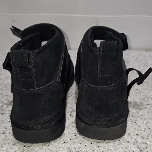 UGG M Neumel SnapBack Boots Ankle Chukka Shoes Black Suede Men’s Size 15