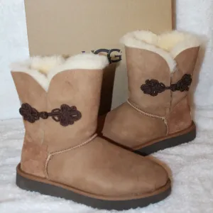 UGG MARIKO BAILEY BOW‎ SUEDE SHORT BOOTS NEW!