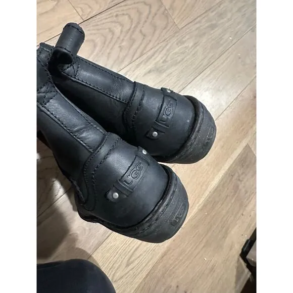 Ugg Neevah Boots leather shearling sz 9 black excellent condition warm comfort