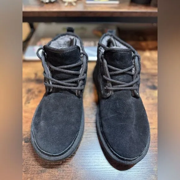 Ugg Neumel Black Shearling Boots Size 9