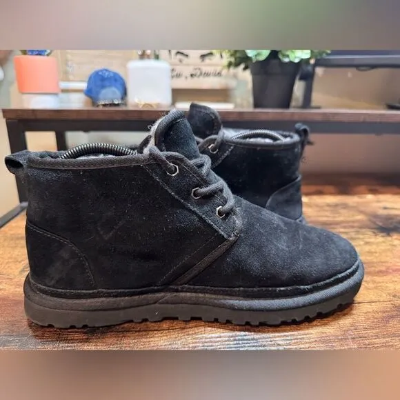 Ugg Neumel Black Shearling Boots Size 9
