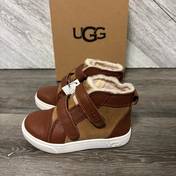 UGG | Rennon II High Top Bootie Sneakers In Chestnut NEW
