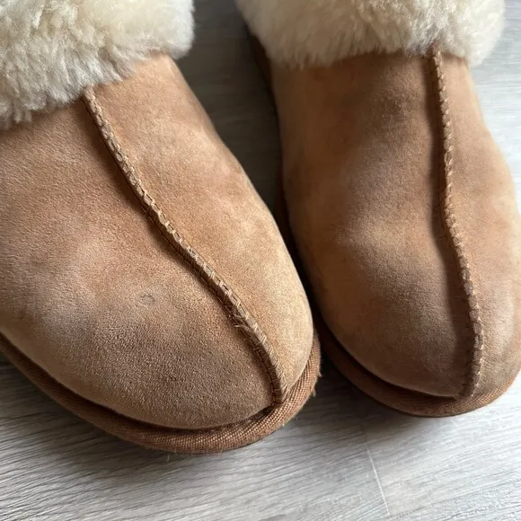 UGG Tan Fuzzy Fur Ultimate Comfort Slip On Slippers House Shoes