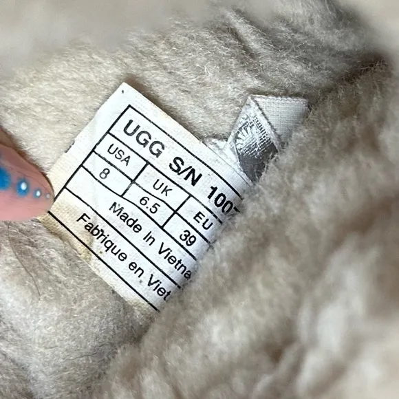 UGG Tan Fuzzy Fur Ultimate Comfort Slip On Slippers House Shoes