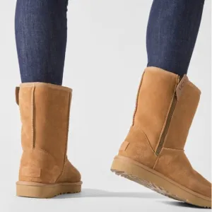 UGG Tan zippered Boots, NWT in original box.