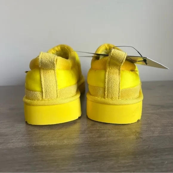 Ugg Tasman LTA Canary Yellow Puff Slippers Women’s Size 10  SKU#24220