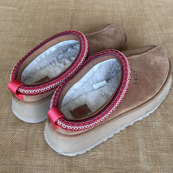 UGG Tazz Chestnut Platform Slipper Women’s Size 10