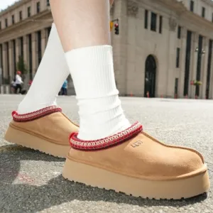 UGG Tazz Chestnut Platform Slipper Women’s Size 10