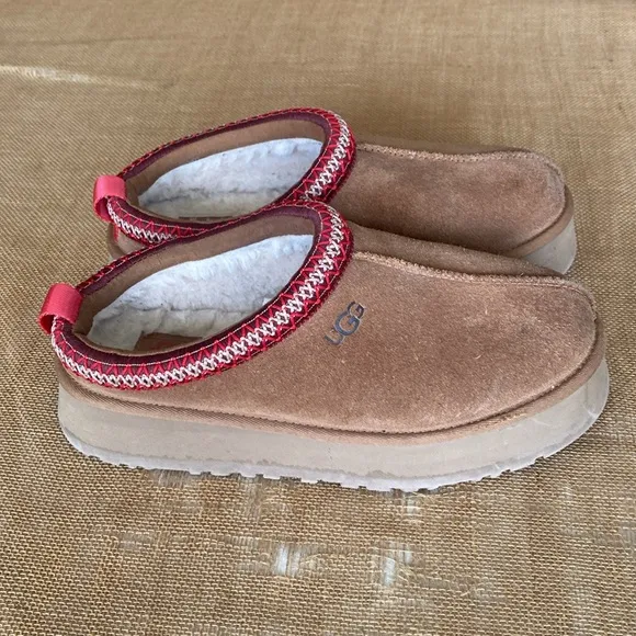 UGG Tazz Chestnut Platform Slipper Women’s Size 10