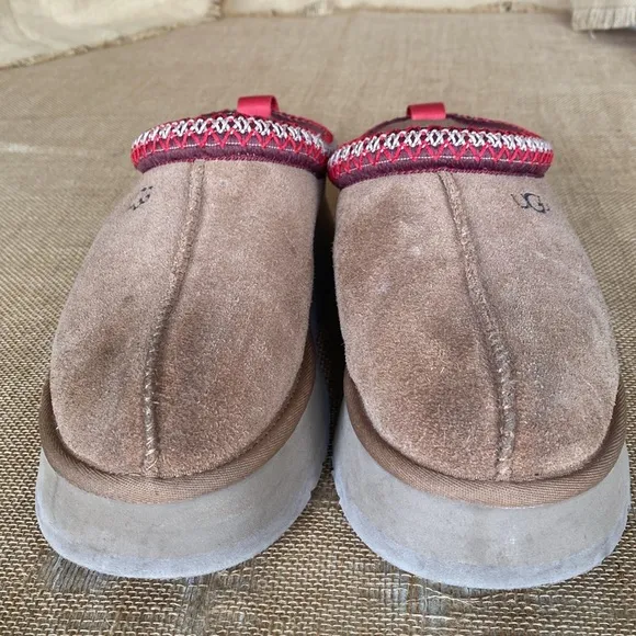 UGG Tazz Chestnut Platform Slipper Women’s Size 10
