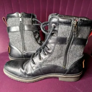 UGG Waterproof Combat Boots Black Leather &amp; Grey Wool Winter Lace-up Side Zip