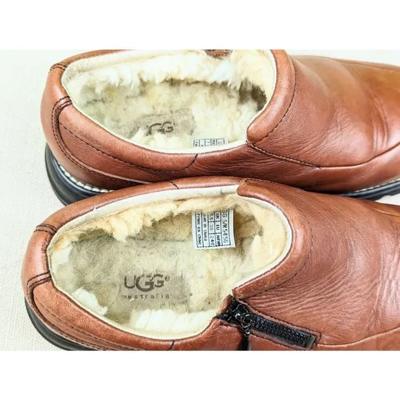 UGG Womens 7 Brown Leather Sheepskin Lined Zip Up Low Top Shoes