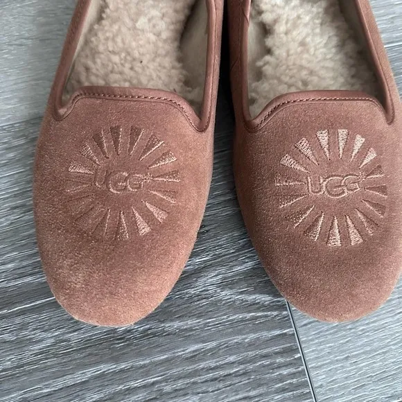 UGG Women's Alloway Shoes Chestnut Slippers Rubber Outsole Size 7