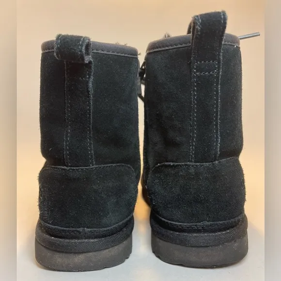 UGG Women’s Neumel High Boots Size 6