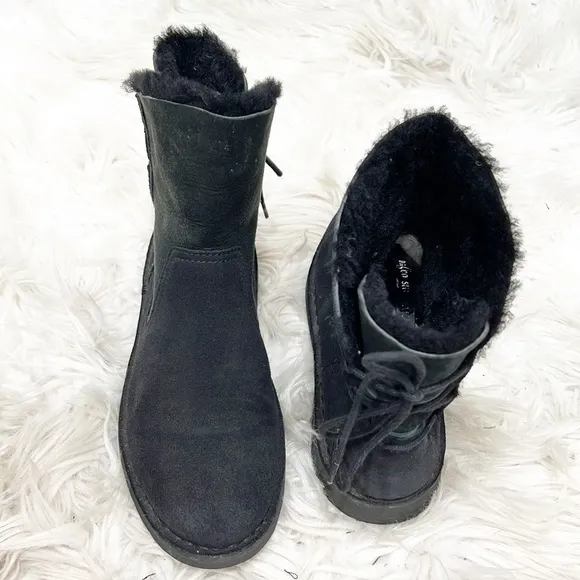 UGG Women's Shoes Ugg Naiyah Lace-Back Boots in Black 6.5