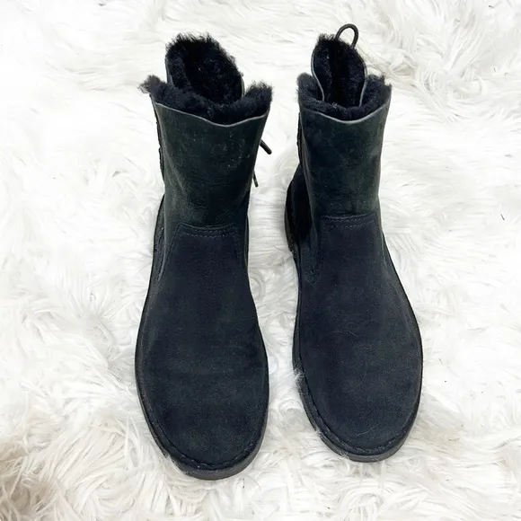 UGG Women's Shoes Ugg Naiyah Lace-Back Boots in Black 6.5