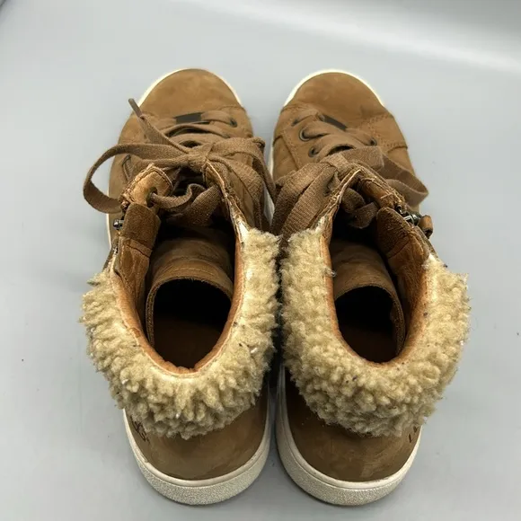 UGG - Zip up High Top Sneakers