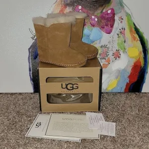 Ugg Australia Caden Infant Chestnut Snow Boots Size 2/3 6-12 months