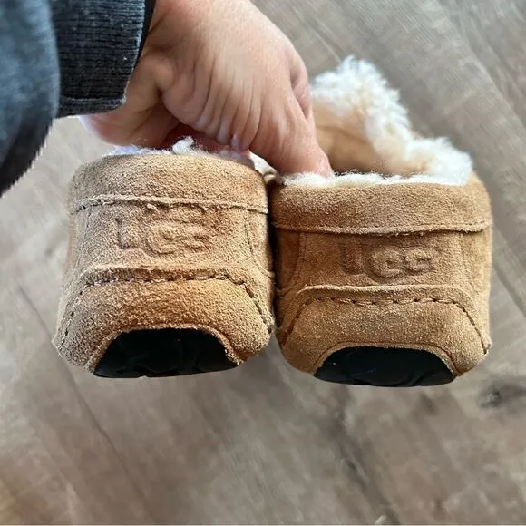 UGG | Men’s Ascot Slippers