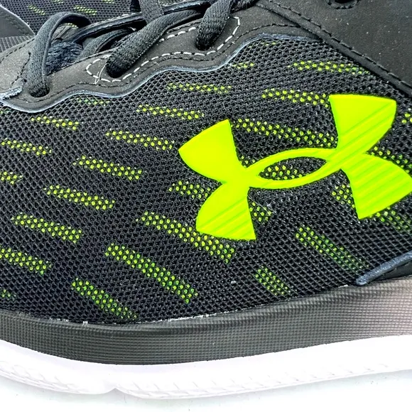 UNDER ARMOR MEN’S 10.5 UA CHARGED ASSERT 10, BLACK COLOR WITH LIME GREEN LOGO