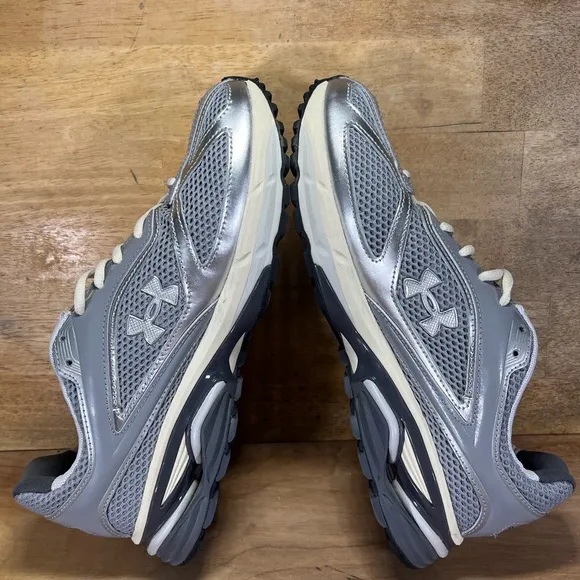 Under Armour Apparition Mens Size 9 Running Shoes Sneakers Steel Ivory Dune