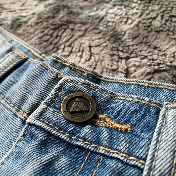 UNIF Backoff Shorts - Blue Gold Spike 26