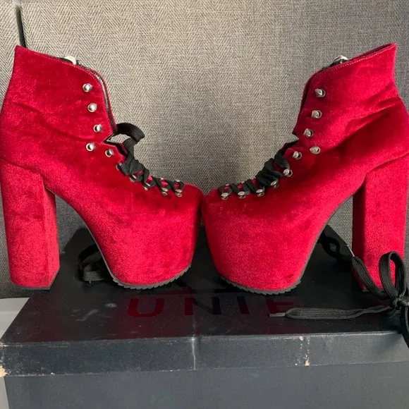unif red velvet hellbound
