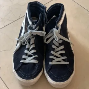 Used Men’s navy Golden Goose high top sneakers