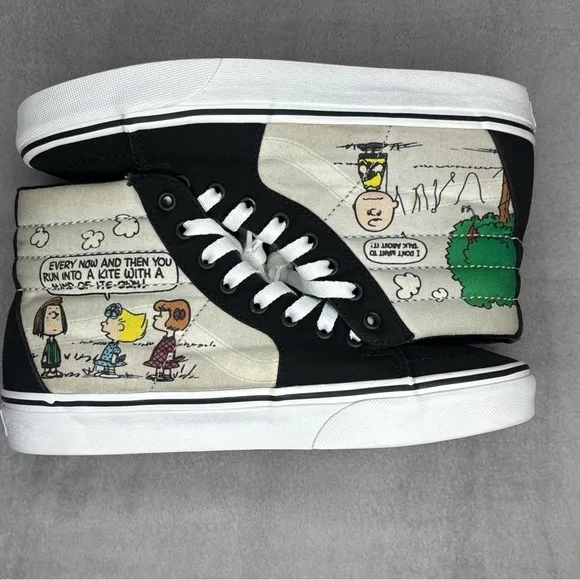 Vans Black and White Canvas High-Top Sneakers Size 7