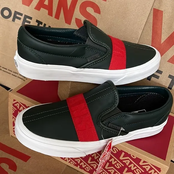 Vans Classic Slip-On W Leather &amp; Webbing Scarabred WMNS